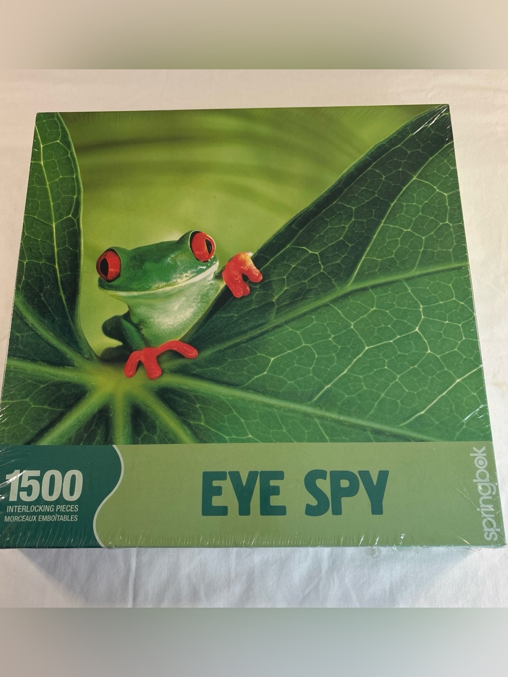 Vintage Eye Spy Frog 1500-Piece Puzzle - Green (Springbok) NEW